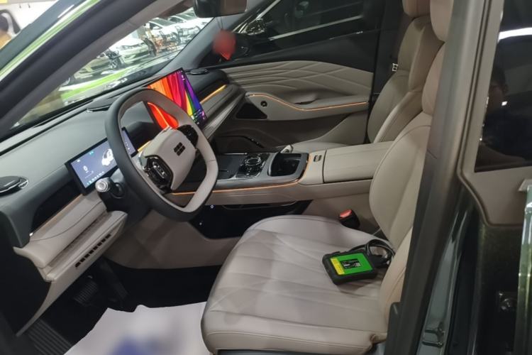 Used Geely Galaxy 8 2025 130km EM-i Deluxe Edition Left Front Seat