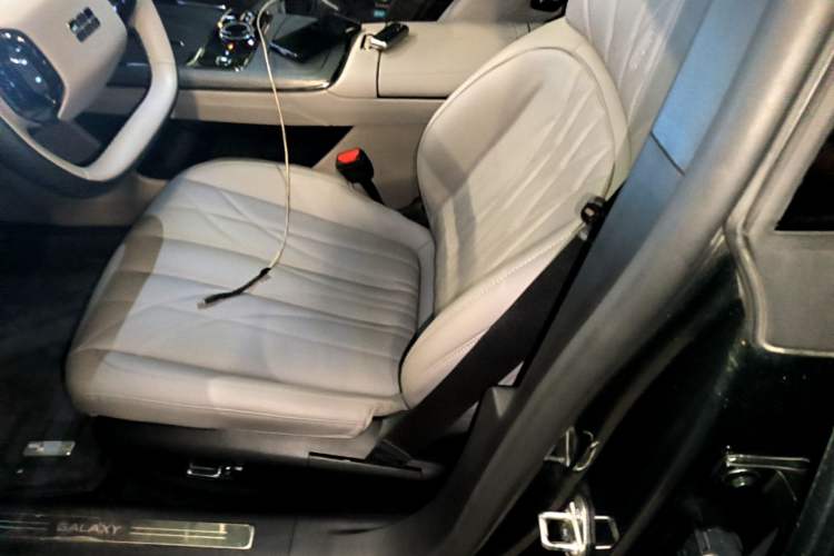 Used Geely Galaxy 8 2025 130km EM-i Deluxe Edition Left Front Seat