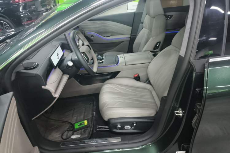 Used Geely Galaxy 8 2025 130km EM-P Starship Edition Left Front Seat