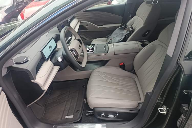Used Geely Galaxy 8 2025 130km EM-i Flagship Edition Left Front Seat