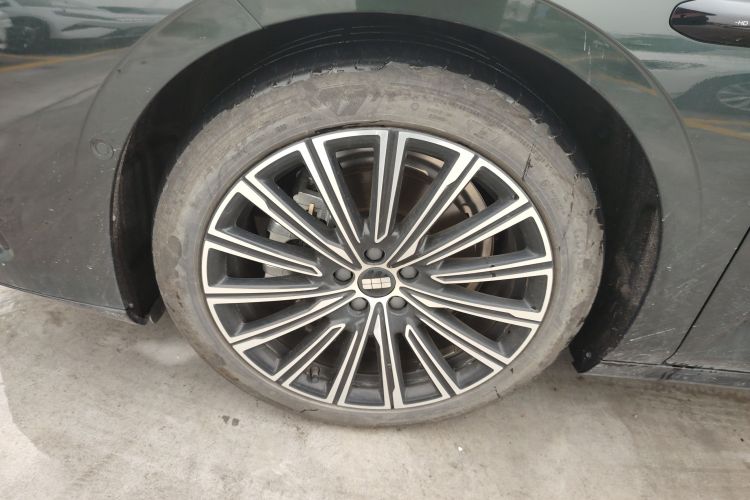 Used Geely Galaxy 8 2025 130km EM-P Starship Edition Left Front Wheel Hub
