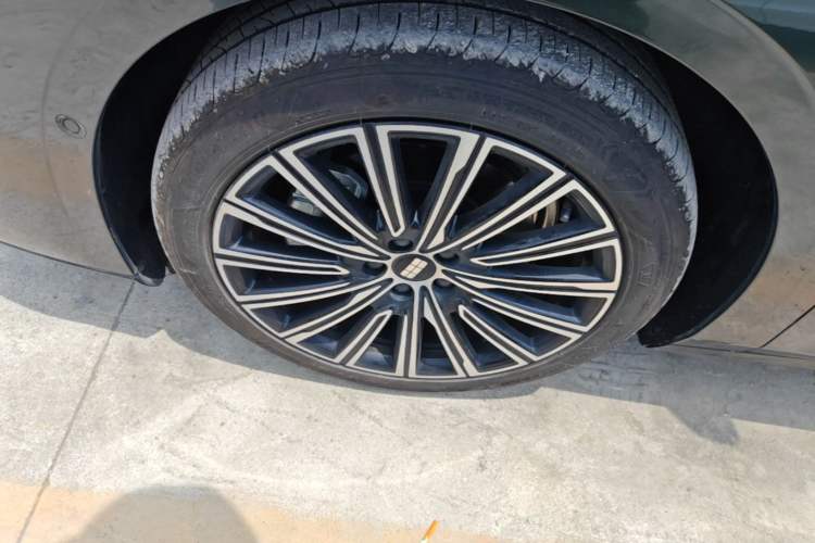 Used Geely Galaxy 8 2025 130km EM-P Starship Edition Left Front Wheel Hub