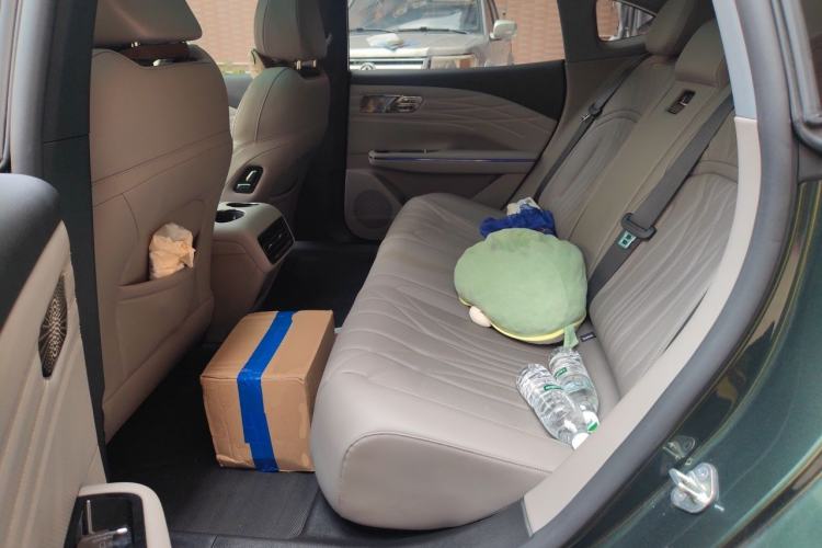 Used Geely Galaxy 8 2025 130km EM-i Deluxe Edition Left Rear Seat