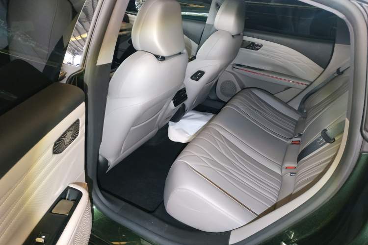 Used Geely Galaxy 8 2025 130km EM-P Starship Edition Left Rear Seat