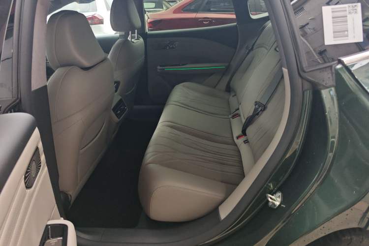 Used Geely Galaxy 8 2025 130km EM-P Starship Edition Left Rear Seat