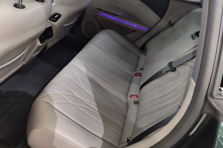 Used Geely Galaxy 8 2025 130km EM-P Starship Edition Left Rear Seat