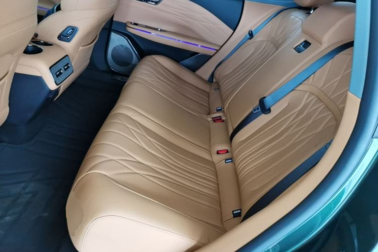 Used Geely Galaxy 8 2025 130km EM-i Prestige Edition Left Rear Seat