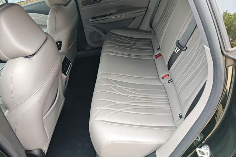 Used Geely Galaxy 8 2025 130km EM-P Starship Edition Left Rear Seat