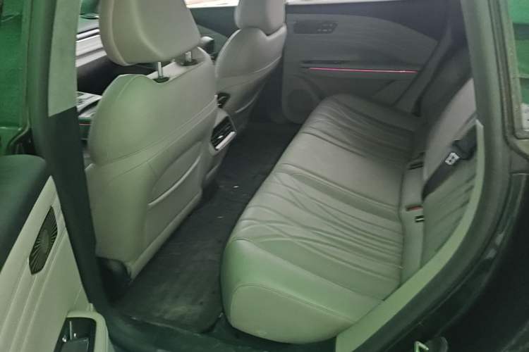 Used Geely Galaxy 8 2025 130km EM-P Starship Edition Left Rear Seat