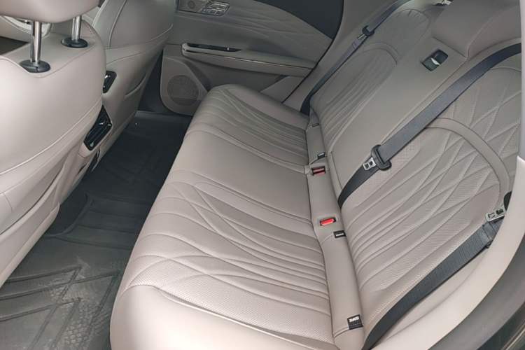 Used Geely Galaxy 8 2025 130km EM-P Starship Edition Left Rear Seat