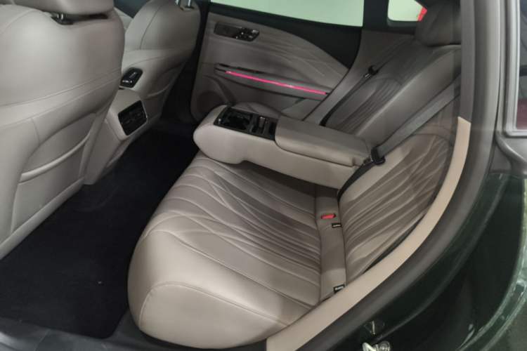 Used Geely Galaxy 8 2025 130km EM-P Starship Edition Left Rear Seat