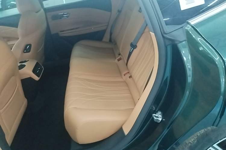 Used Geely Galaxy 8 2025 130km EM-P Starship Edition Left Rear Seat