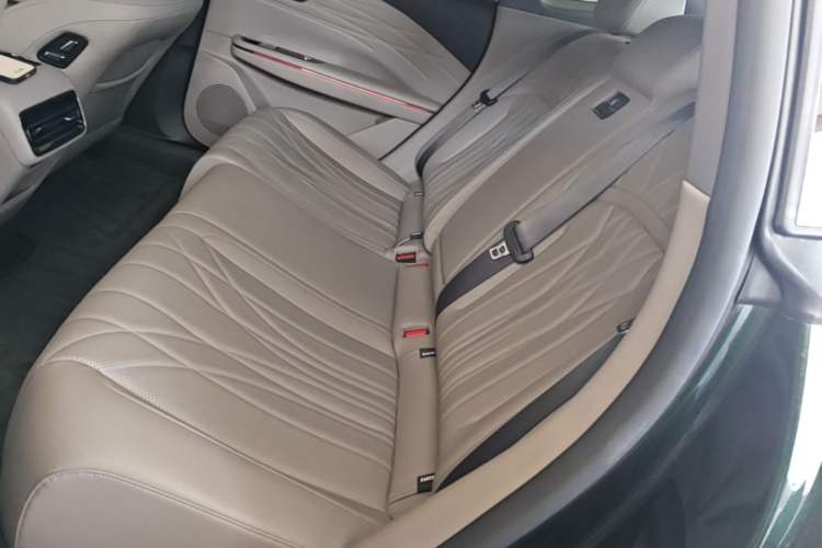 Used Geely Galaxy 8 2025 130km EM-P Starship Edition Left Rear Seat
