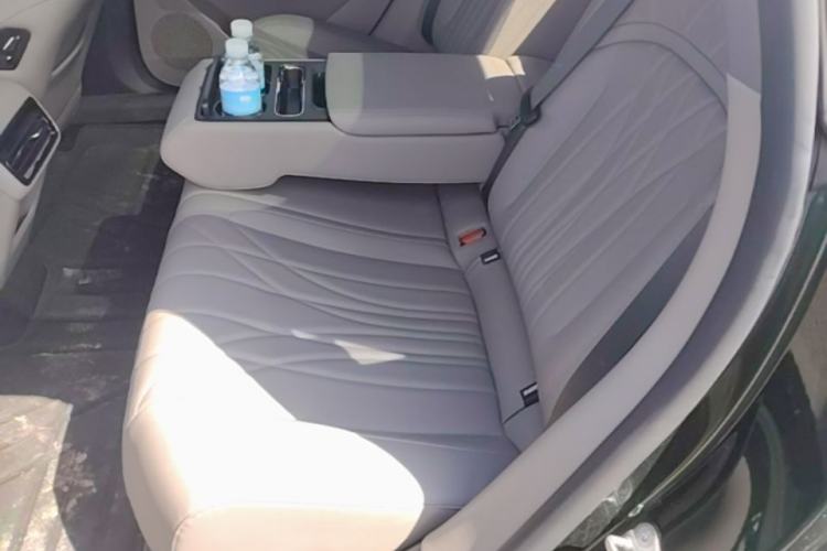 Used Geely Galaxy 8 2025 130km EM-P Exploration Edition Left Rear Seat