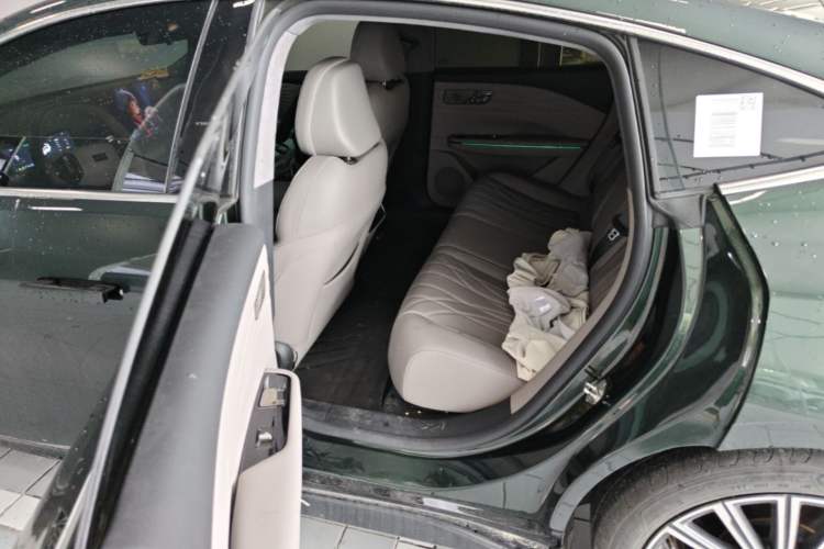 Used Geely Galaxy 8 2025 130km EM-P Starship Edition Left Rear Seat