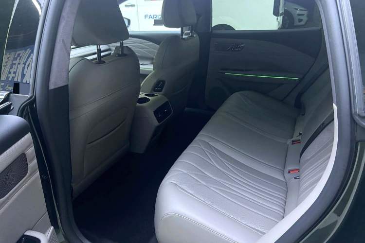 Used Geely Galaxy 8 2025 130km EM-P Starship Edition Left Rear Seat
