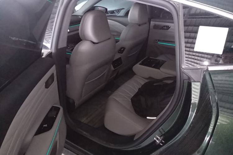 Used Geely Galaxy 8 2025 130km EM-P Starship Edition Left Rear Seat