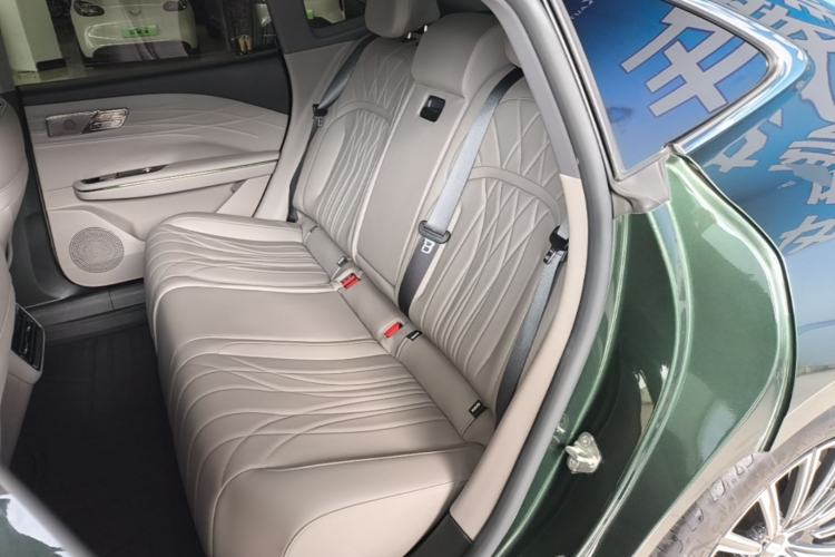 Used Geely Galaxy 8 2025 130km EM-P Starship Edition Left Rear Seat