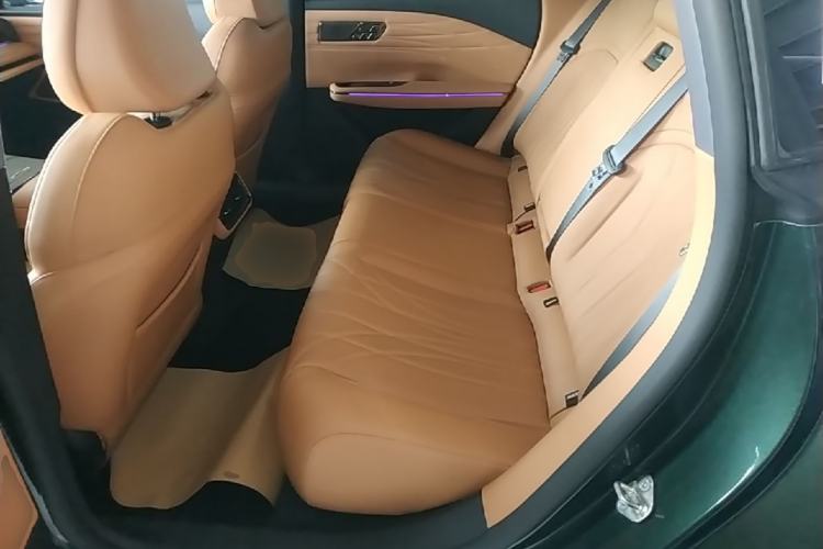 Used Geely Galaxy 8 2025 130km EM-P Starship Edition Left Rear Seat