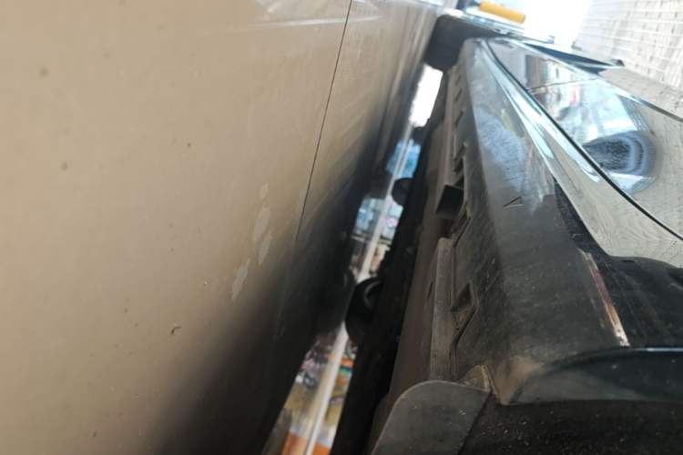 Used Geely Galaxy 8 2025 130km EM-P Starship Edition Left Side Sill