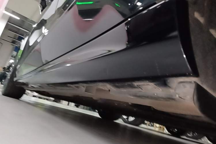 Used Geely Galaxy 8 2025 130km EM-P Starship Edition Left Side Sill