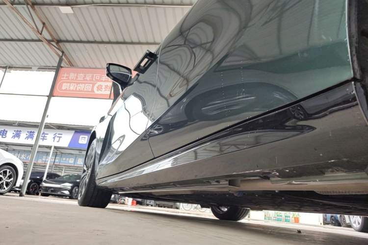 Used Geely Galaxy 8 2025 130km EM-P Starship Edition Left Side Sill