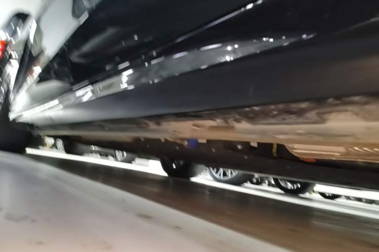 Used Geely Galaxy 8 2025 130km EM-i Deluxe Edition Left Side Sill