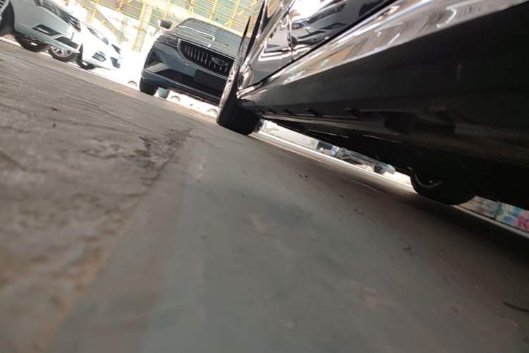 Used Geely Galaxy 8 2025 130km EM-P Starship Edition Left Side Sill