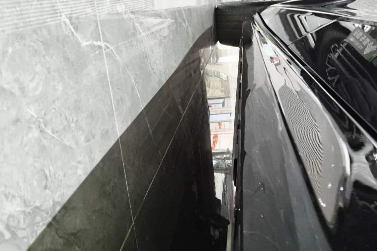 Used Geely Galaxy 8 2025 130km EM-P Starship Edition Left Side Sill