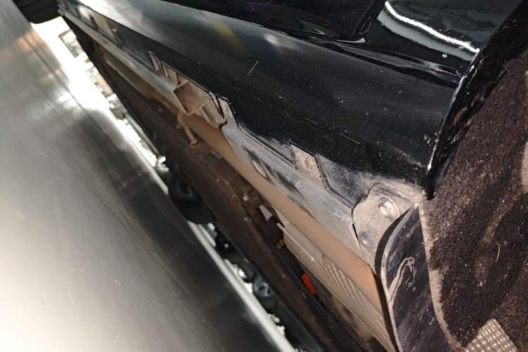 Used Geely Galaxy 8 2025 130km EM-i Prestige Edition Left Side Sill