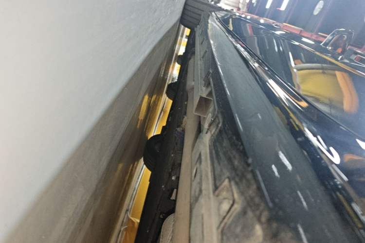 Used Geely Galaxy 8 2025 130km EM-P Starship Edition Left Side Sill