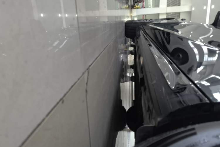 Used Geely Galaxy 8 2025 130km EM-i Flagship Edition Left Side Sill