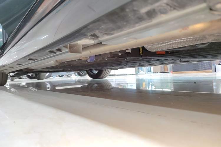 Used Geely Galaxy 8 2025 130km EM-P Starship Edition Left Side Sill