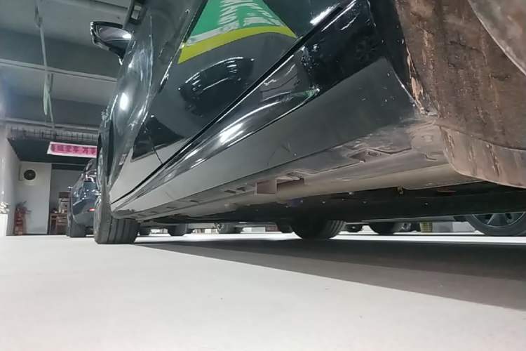 Used Geely Galaxy 8 2025 130km EM-P Starship Edition Left Side Sill