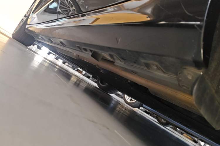 Used Geely Galaxy 8 2025 130km EM-P Starship Edition Left Side Sill