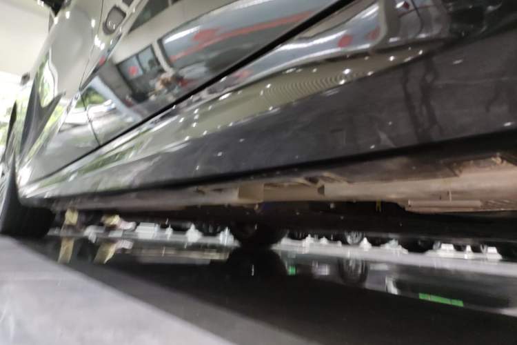 Used Geely Galaxy 8 2025 130km EM-i Flagship Edition Left Side Sill