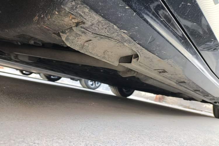 Used Geely Galaxy 8 2025 130km EM-P Starship Edition Left Side Sill