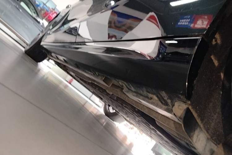 Used Geely Galaxy 8 2025 130km EM-P Starship Edition Left Side Sill