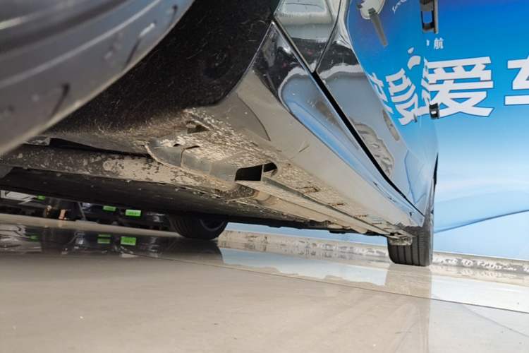 Used Geely Galaxy 8 2025 130km EM-P Starship Edition Left Side Sill