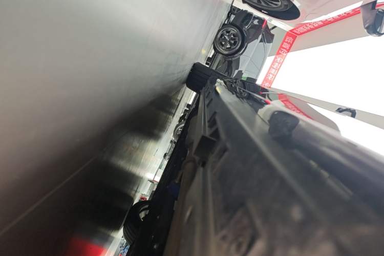 Used Geely Galaxy 8 2025 130km EM-i Flagship Edition Left Side Sill