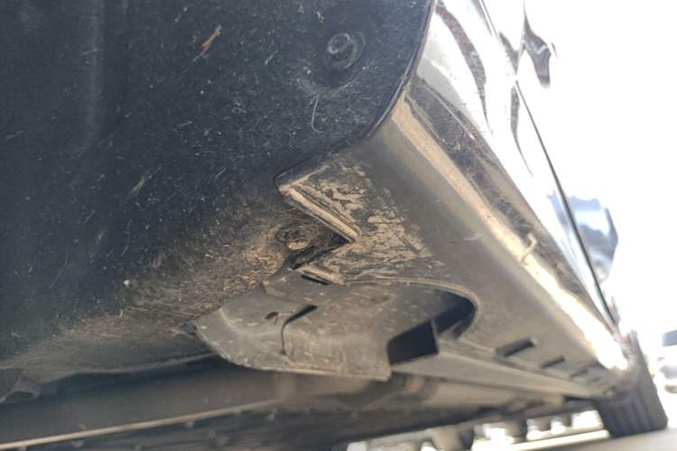 Used Geely Galaxy 8 2025 130km EM-P Starship Edition Left Side Sill