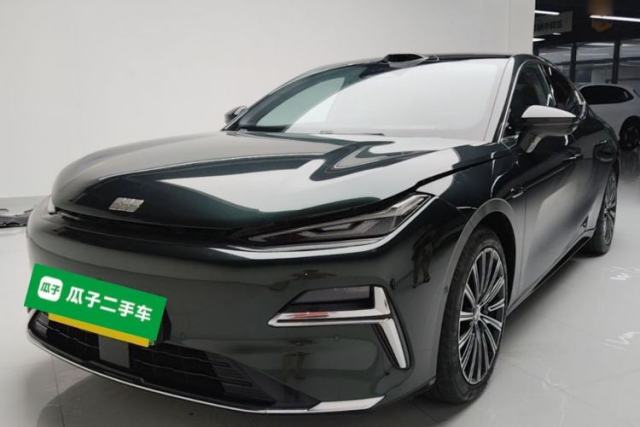 Used Geely Galaxy 8 2025 130km EM-P Starship Edition