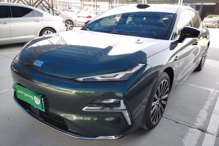 Used Geely Galaxy 8 2025 130km EM-P Starship Edition Guazi used car, China used car export, Used car for sale, Used Geely Galaxy cars, Cheapest cars for sale