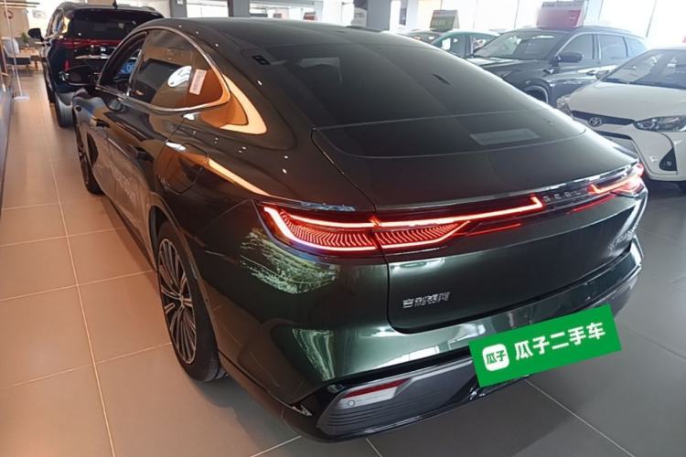 Used Geely Galaxy 8 2025 130km EM-P Starship Edition Rear Left 45 Deg