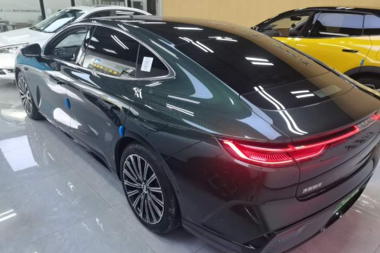 Used Geely Galaxy 8 2025 130km EM-P Starship Edition Rear Left 45 Deg