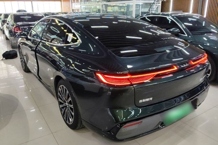 Used Geely Galaxy 8 2025 130km EM-P Starship Edition Rear Left 45 Deg