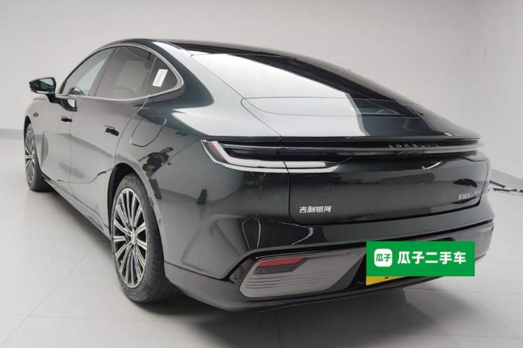 Used Geely Galaxy 8 2025 130km EM-P Starship Edition Rear Left 45 Deg