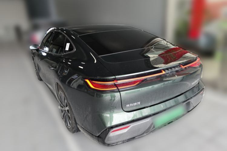 Used Geely Galaxy 8 2025 130km EM-P Starship Edition Rear Left 45 Deg