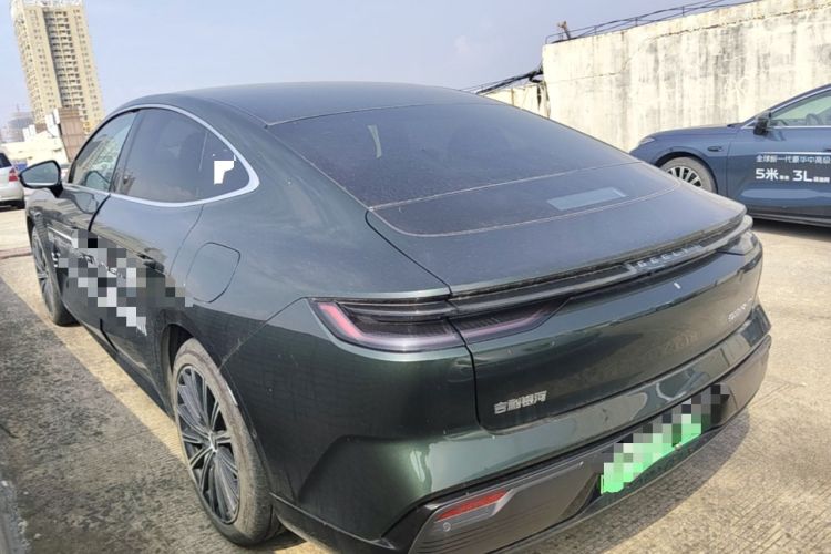 Used Geely Galaxy 8 2025 130km EM-P Starship Edition Rear Left 45 Deg