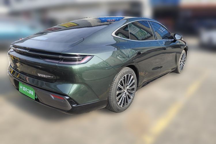 Used Geely Galaxy 8 2025 130km EM-P Starship Edition Rear Right 45 Deg